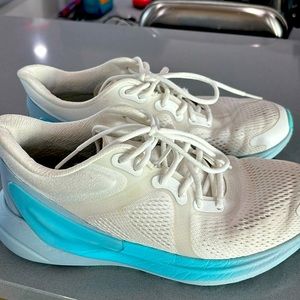 Women’s size 8 lululemon shoes